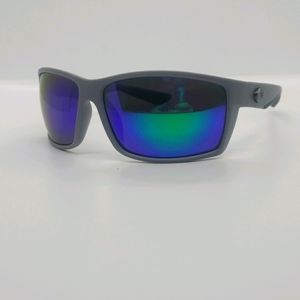 Costa Reefton's gray frame blue lens